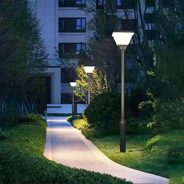 Customized garden lamp